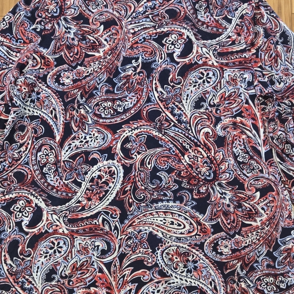 NWOT Roz & Ali Paisley Top - Picture 9 of 9